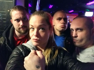 Shawn Beauvais MacDonald, Véronique Stewart, David Leblanc et Martin Minna, suite à une action d'affichage de banderoles racistes à Montréal, en janvier 2018.