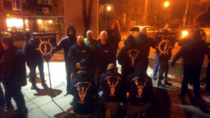 Manifestation conjointe d'Atalante et des Soldiers of Odin, à Québec, le 1er avril 2018, pour commémorer le centenaire des émeutes de la conscription, à Québec.